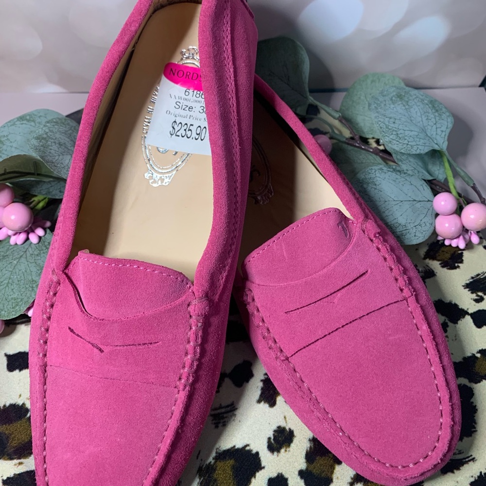 Tod's Vibrant Hot Pink Suede Loafers Driving Moccasins